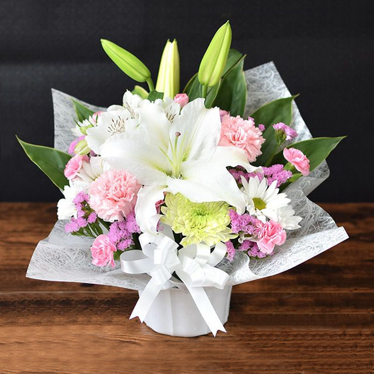 Sympathy Standing Bouquet (S) Pink